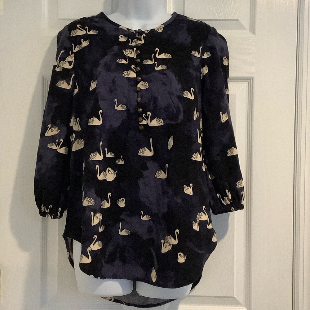 MAEVE Anthropologie Women Navy Blue Swan Button Front Eclectic Fall Tunic Top